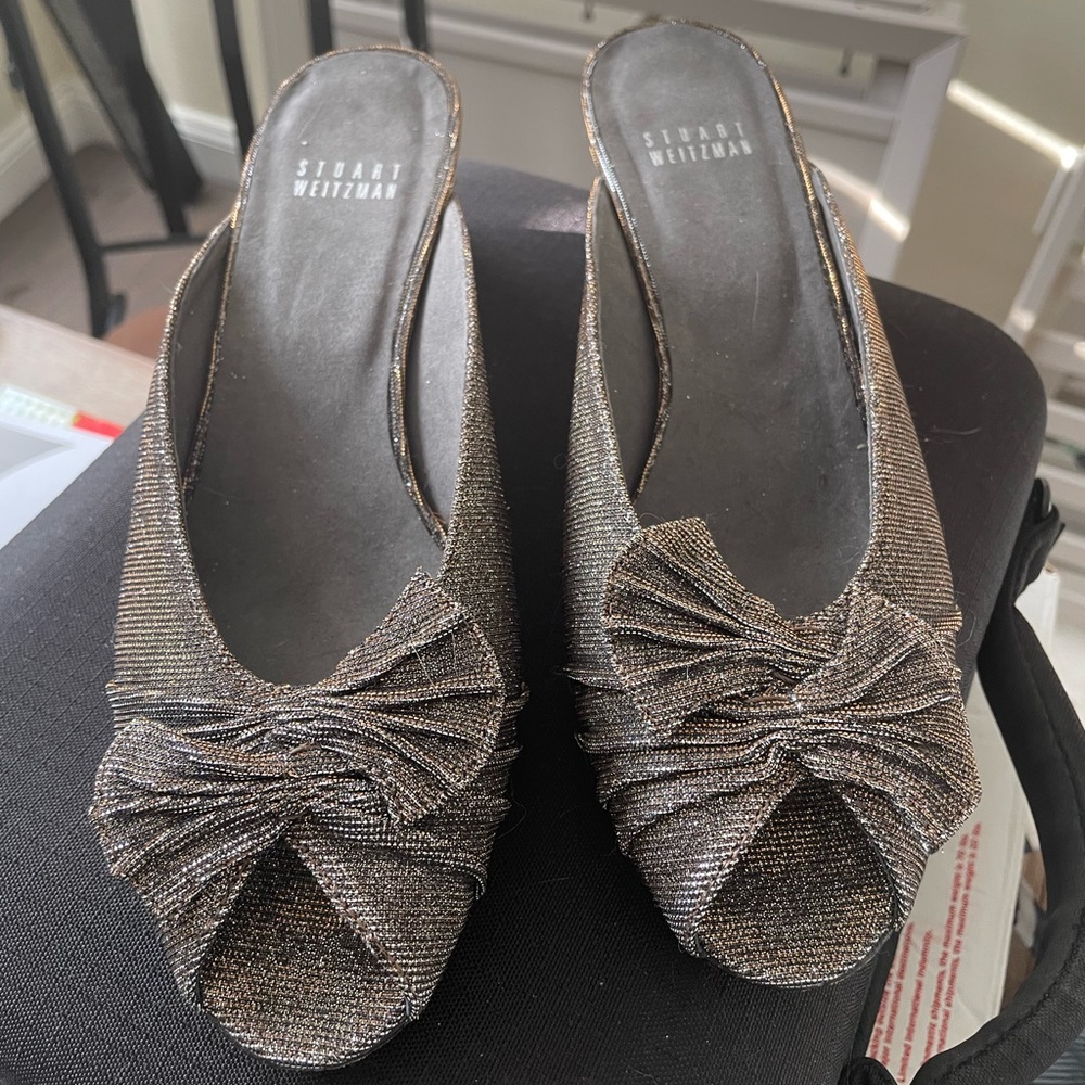 Stuart Weitzman low heels